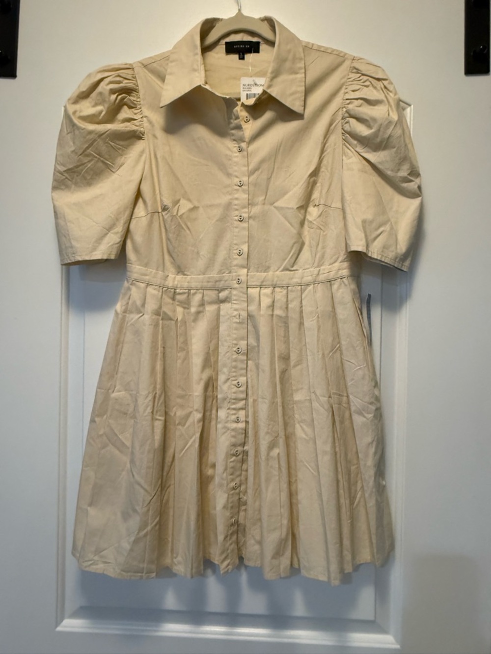 En Saison Cream Button-Front Puff Sleeve Dress